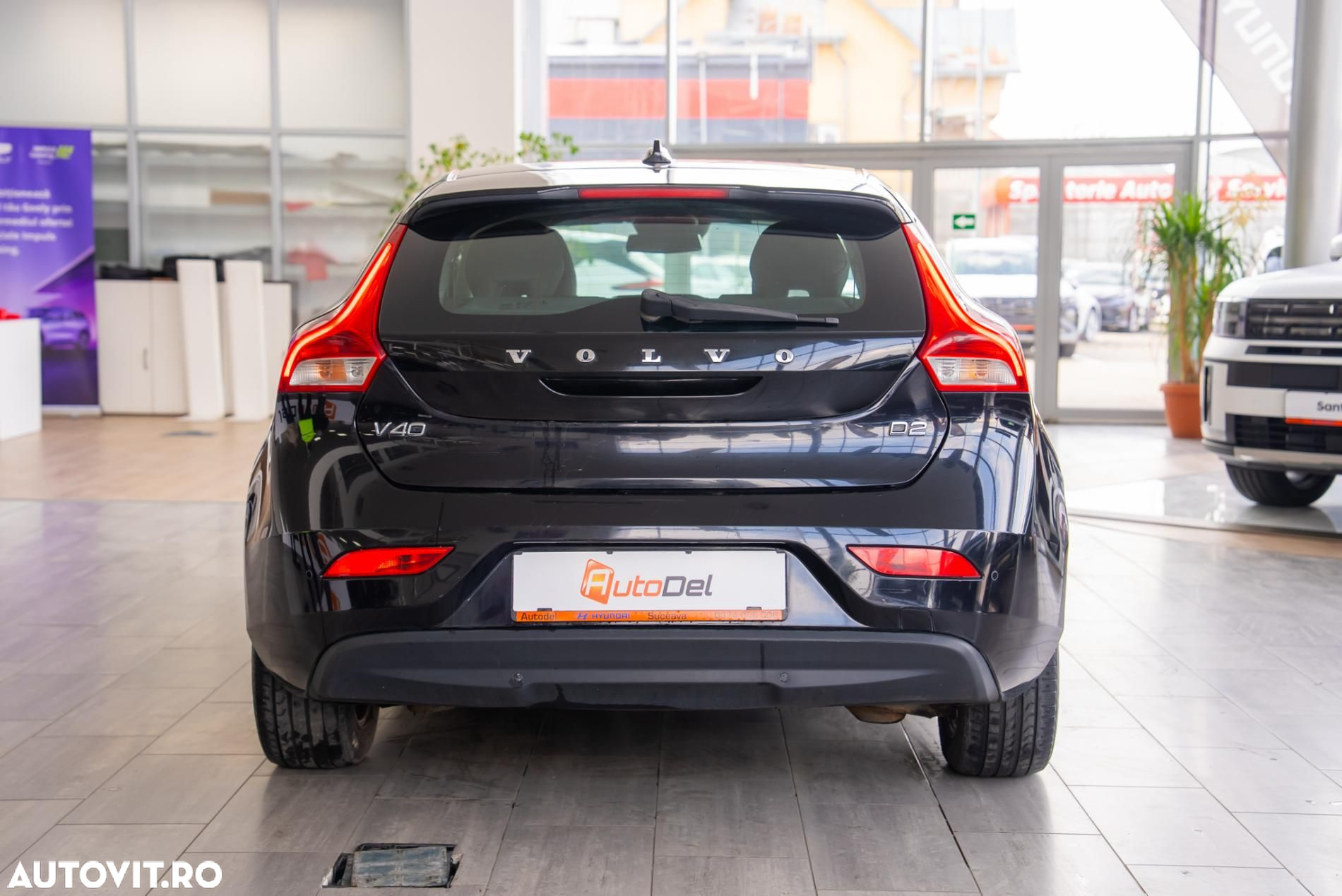 Volvo V40 D2 Momentum - 12