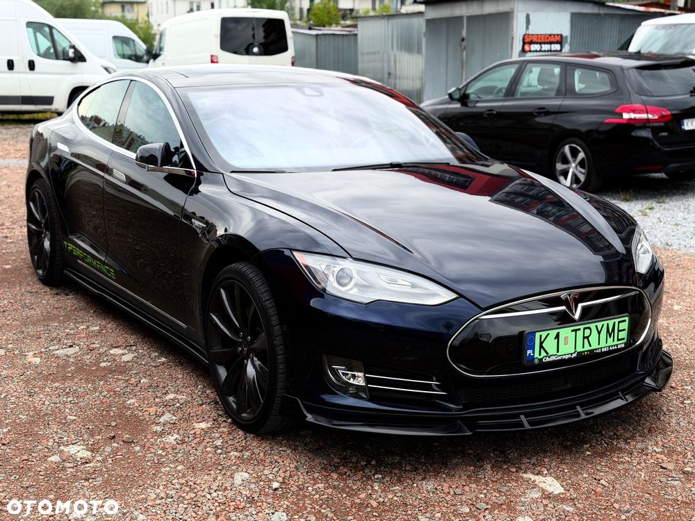 Tesla Model S Performance - 13