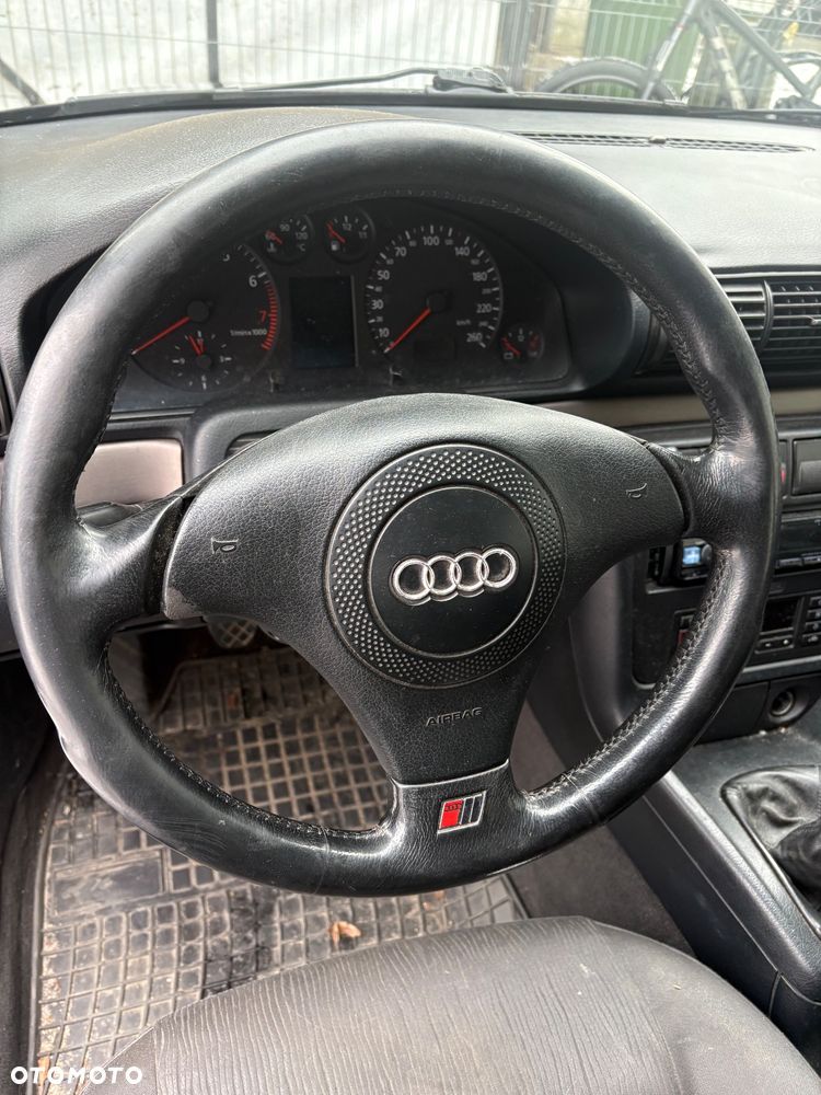 Audi A4 Avant 1.8T - 22