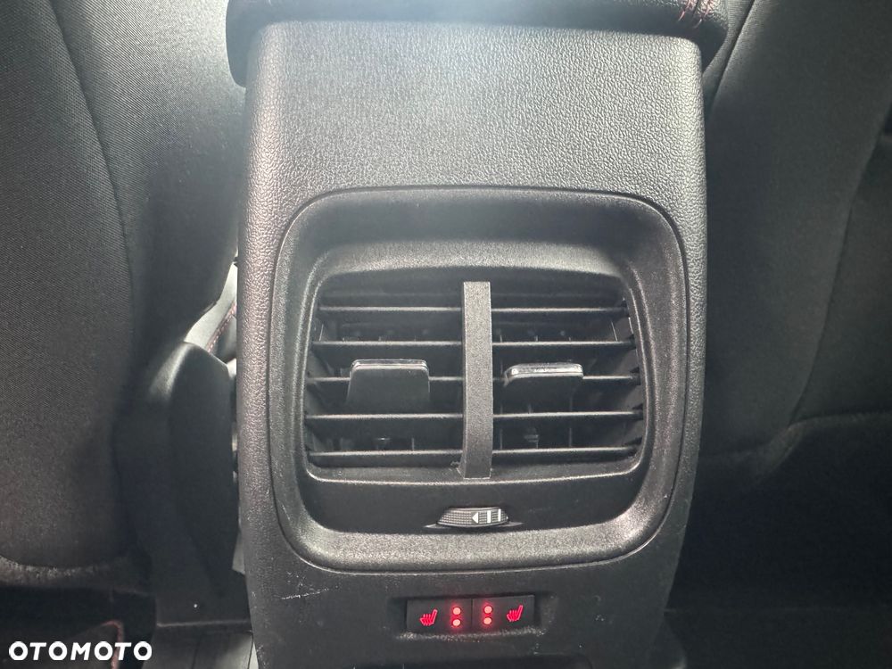 Ford Kuga 1.5 EcoBoost FWD ST-Line - 23