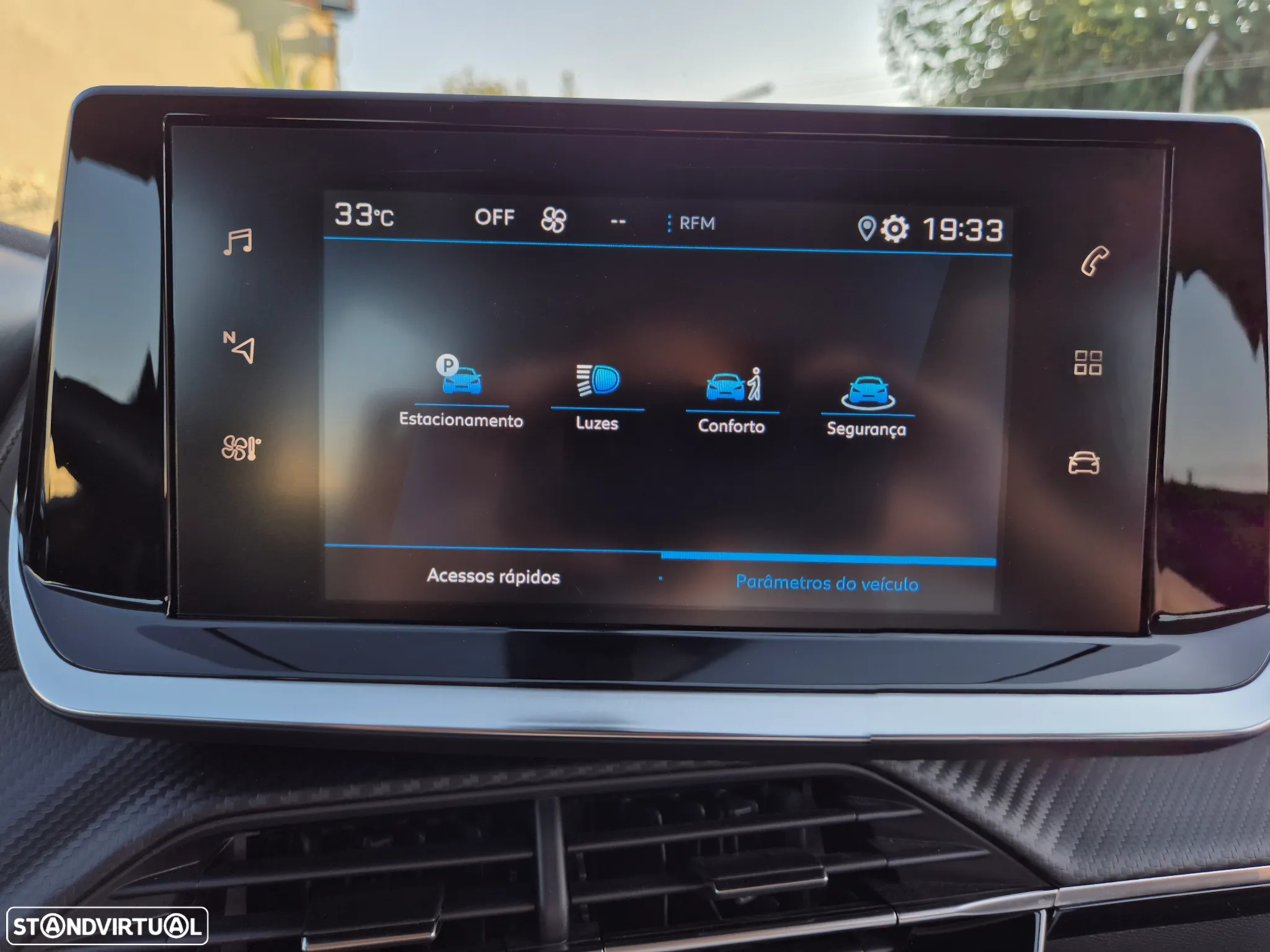 Peugeot 2008 1.2 PureTech Active Pack - 33