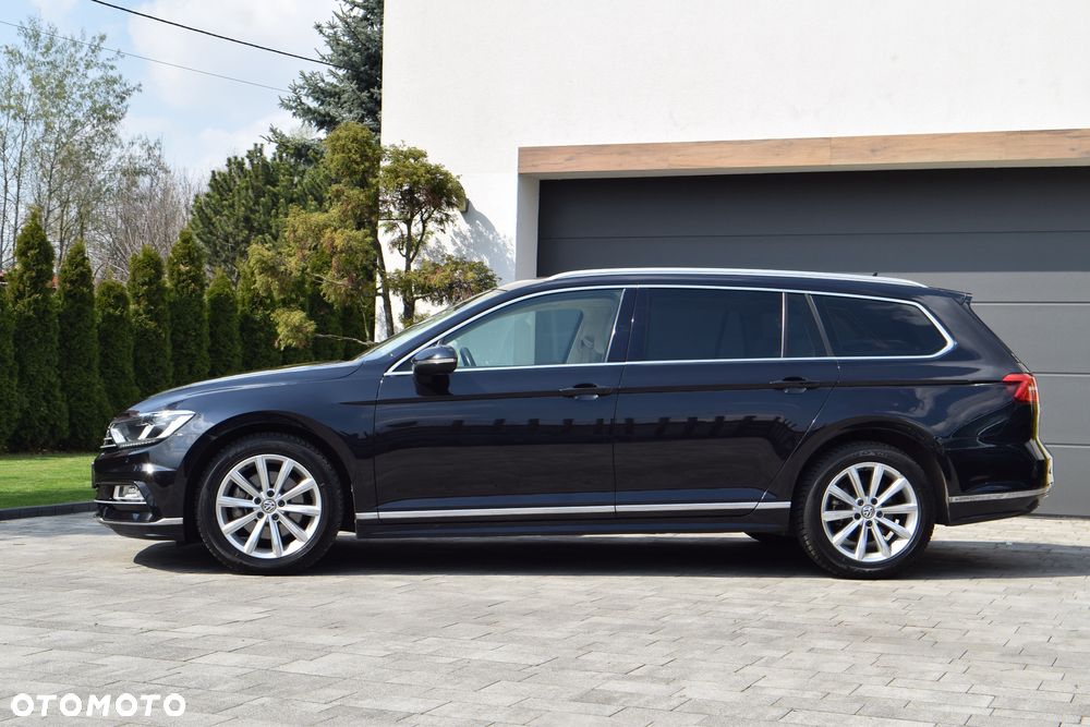 Volkswagen Passat 2.0 TDI (BlueMotion Technology) Highline - 31