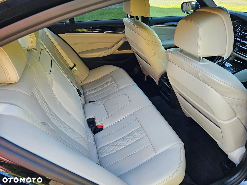 BMW Seria 5 530d M Sport sport - 14