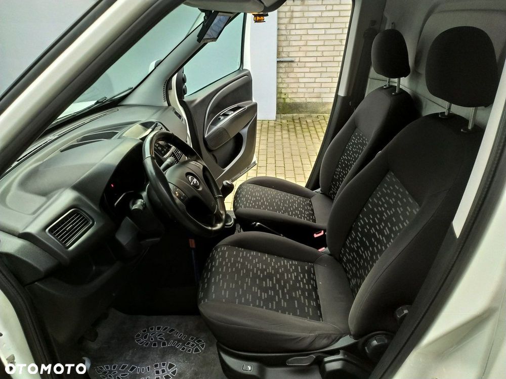 Opel Combo - 18