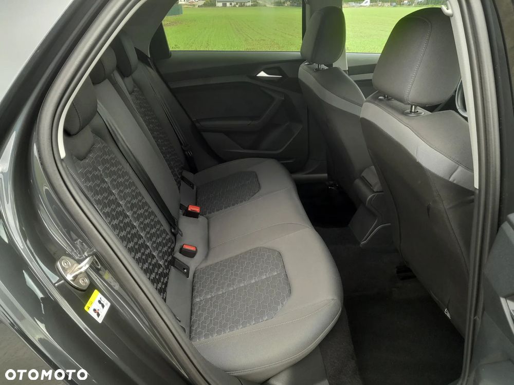 Audi A1 Sportback 25 TFSI S tronic - 12