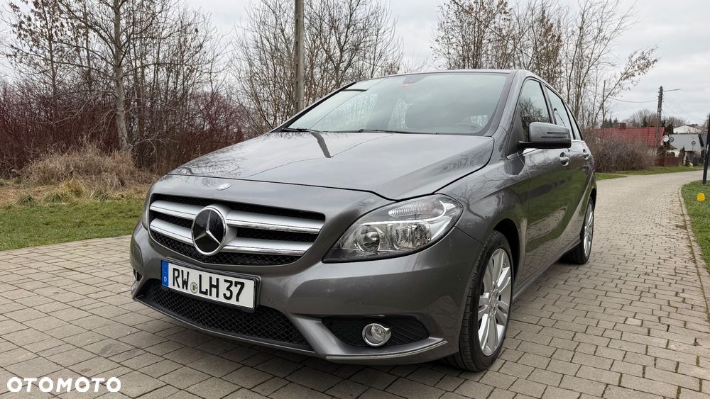 Mercedes-Benz Klasa B 180 (BlueEFFICIENCY) - 3