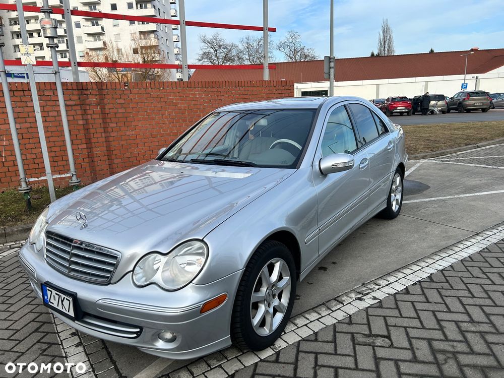 Mercedes-Benz Klasa C 280 4Matic Automatik Avantgarde - 8