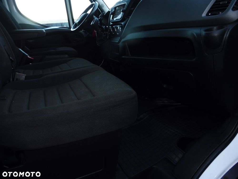 Iveco Daily 35C18 - 6