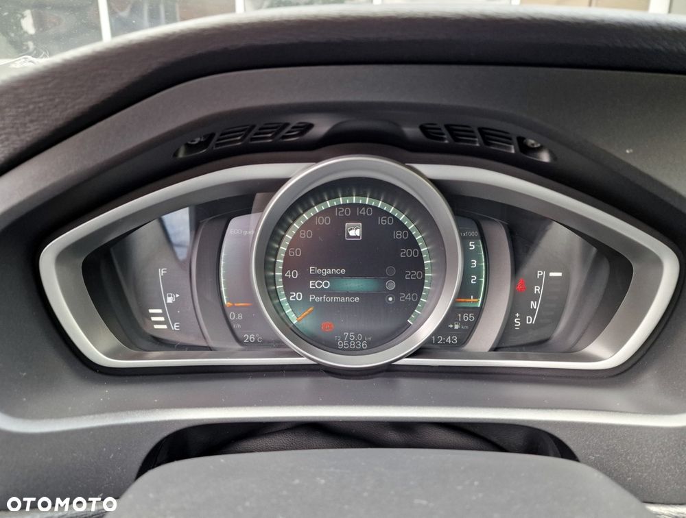 Volvo V40 Cross Country D2 Geartronic Momentum - 30