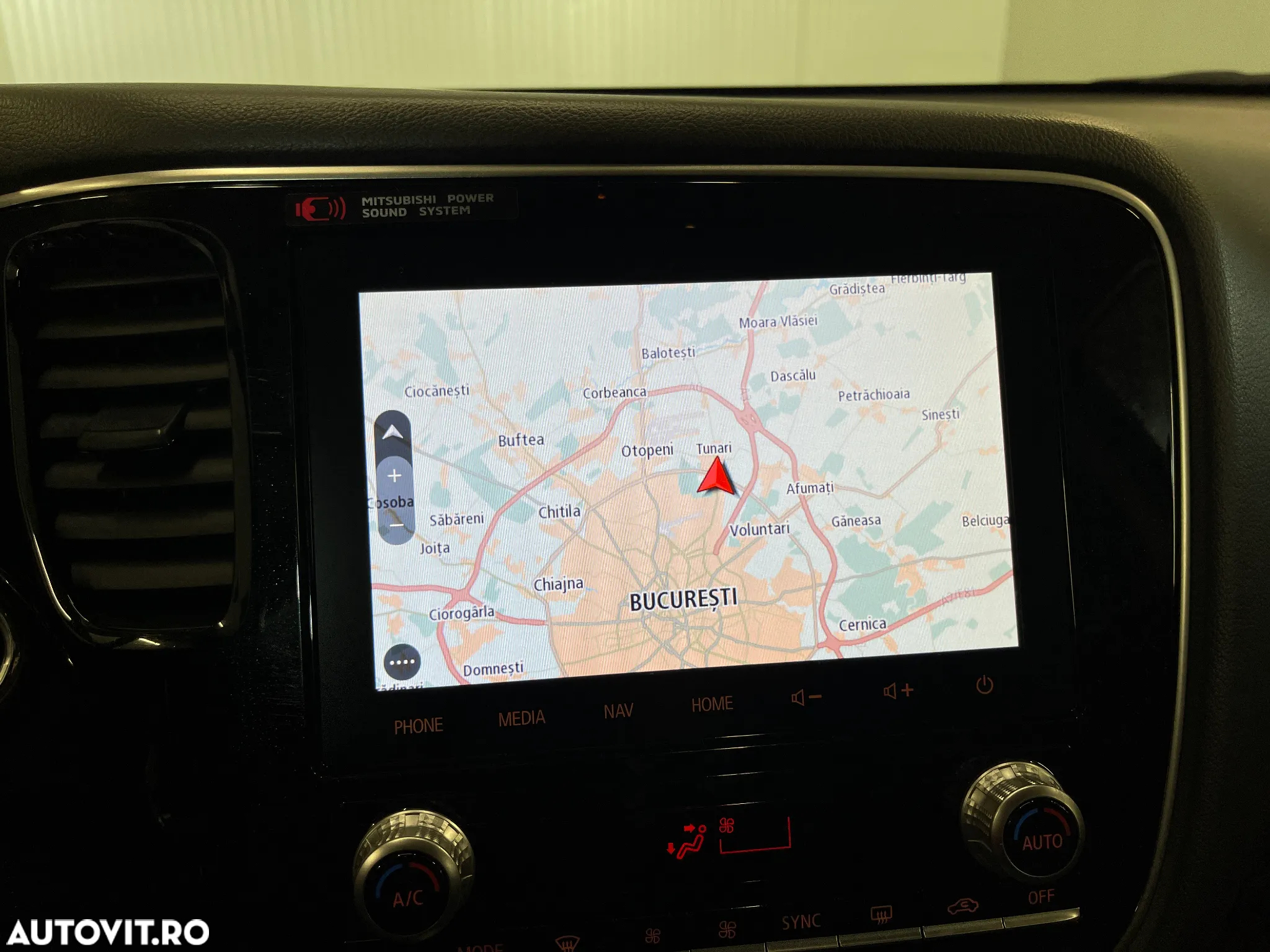Mitsubishi Outlander - 14