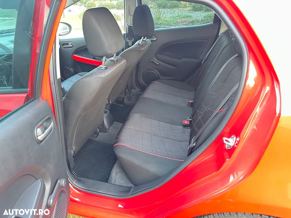 Mazda 2 - 8