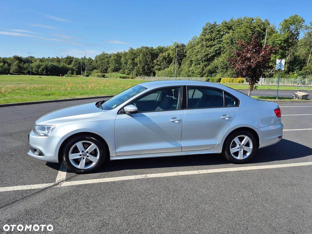 Volkswagen Jetta 1.6 TDI BMT Comfortline - 6