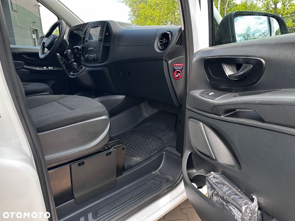 Mercedes-Benz Vito - 25