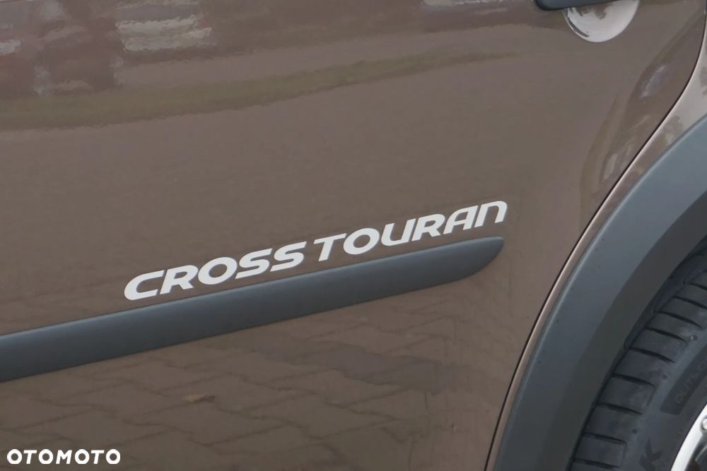 Volkswagen Touran 2.0 TDI DPF Cross - 13