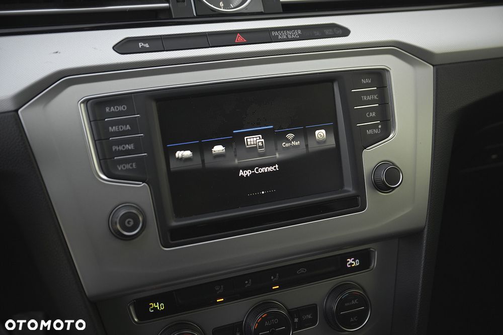 Volkswagen Passat 2.0 TDI BMT Comfortline DSG - 37