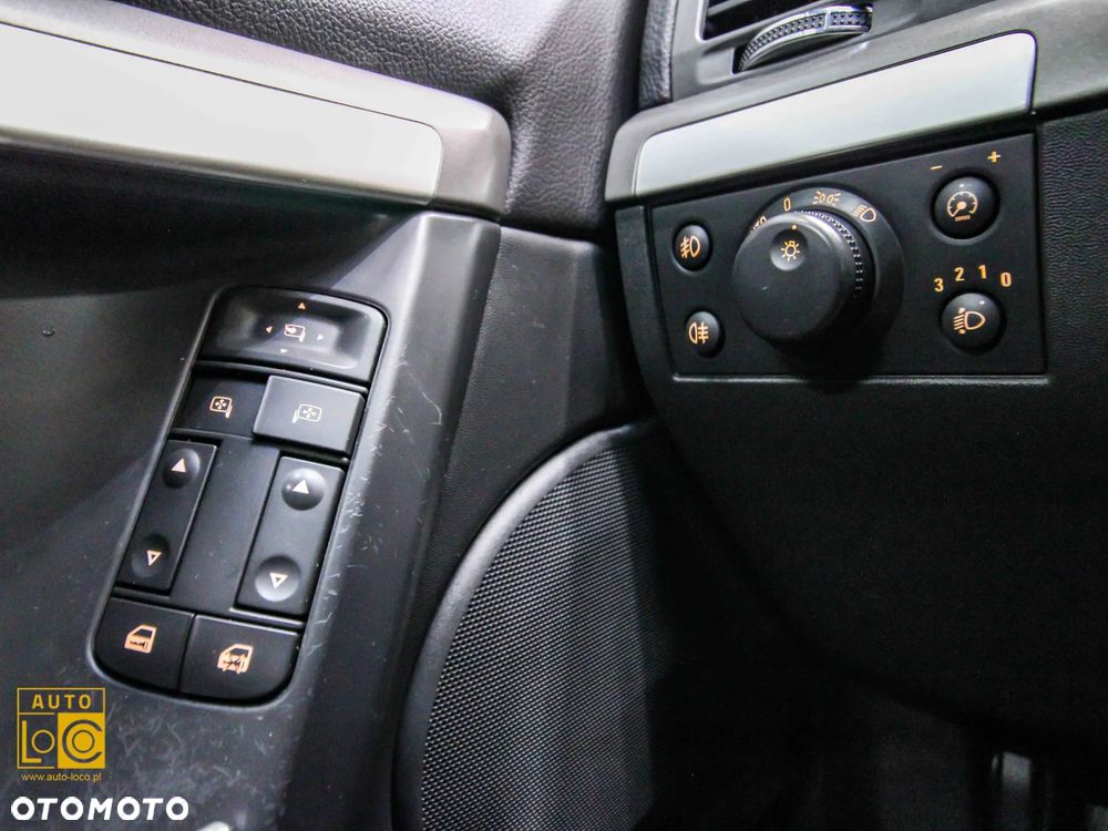 Opel Vectra 1.9 CDTI DPF Cosmo - 21