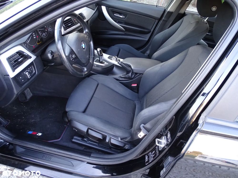 BMW Seria 3 - 12