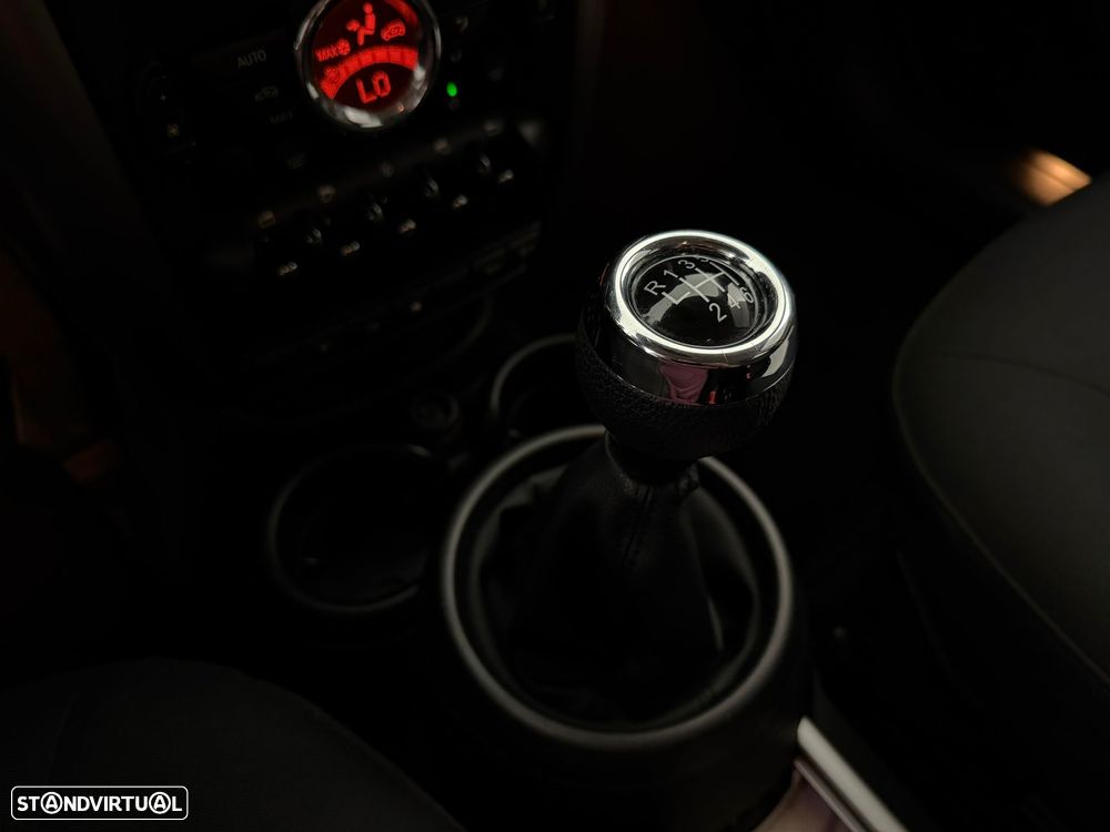 MINI Countryman One D - 8