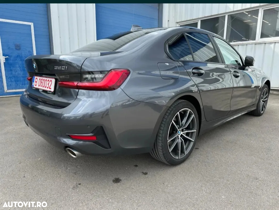 BMW Seria 3 320i xDrive GT Aut. Sport Line - 7