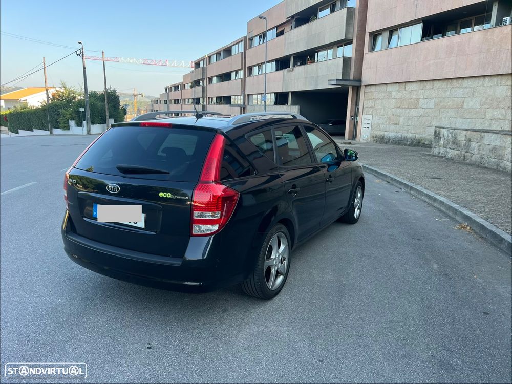 Kia Ceed SW 1.6 CRDi EX ISG - 4