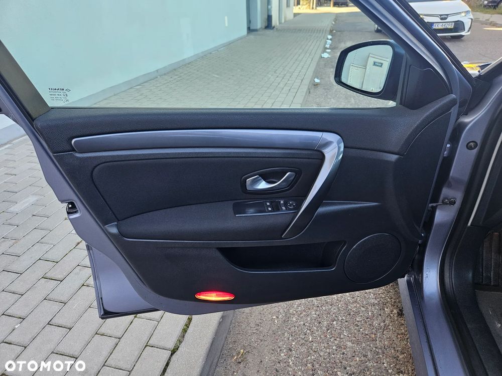 Renault Laguna 1.6 16V 110 Expression - 9
