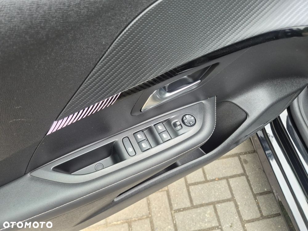Peugeot 208 TURBO 100 Allure - 7