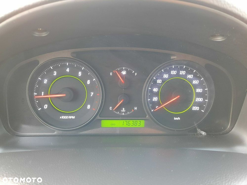 Chevrolet Captiva - 10