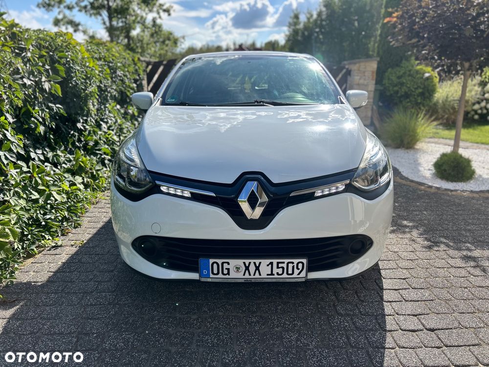 Renault Clio 1.2 16V Intens - 11