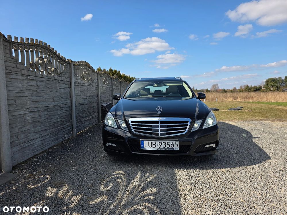 Mercedes-Benz Klasa E 250 CGI BlueEffICIENCY Avantgarde - 1
