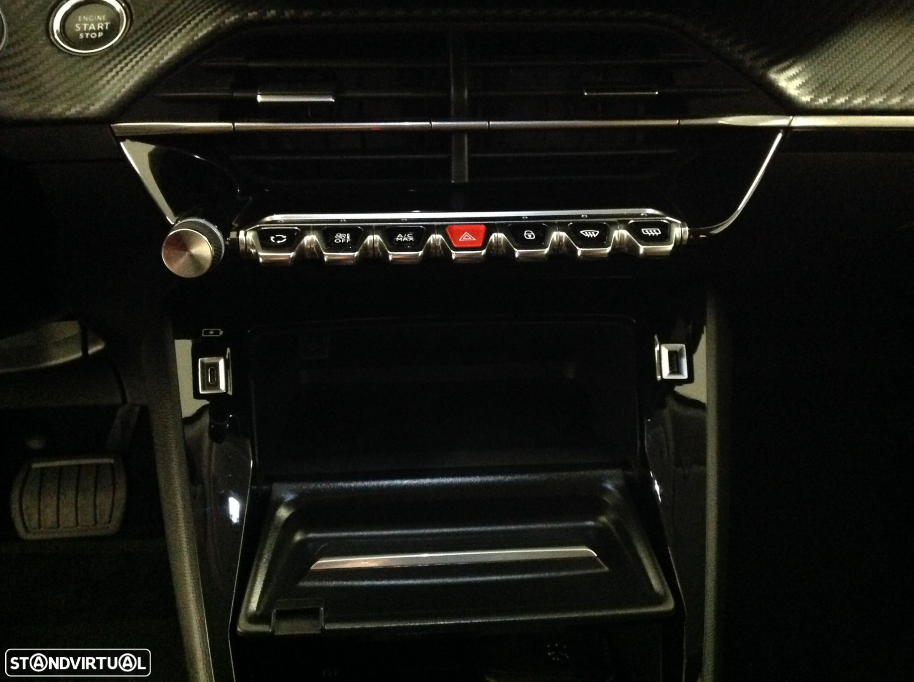 Peugeot 2008 1.2 PureTech Allure EAT8 - 48