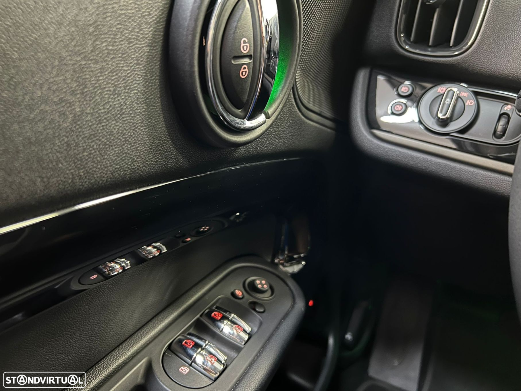 MINI Countryman Cooper SE ALL4 Auto - 18