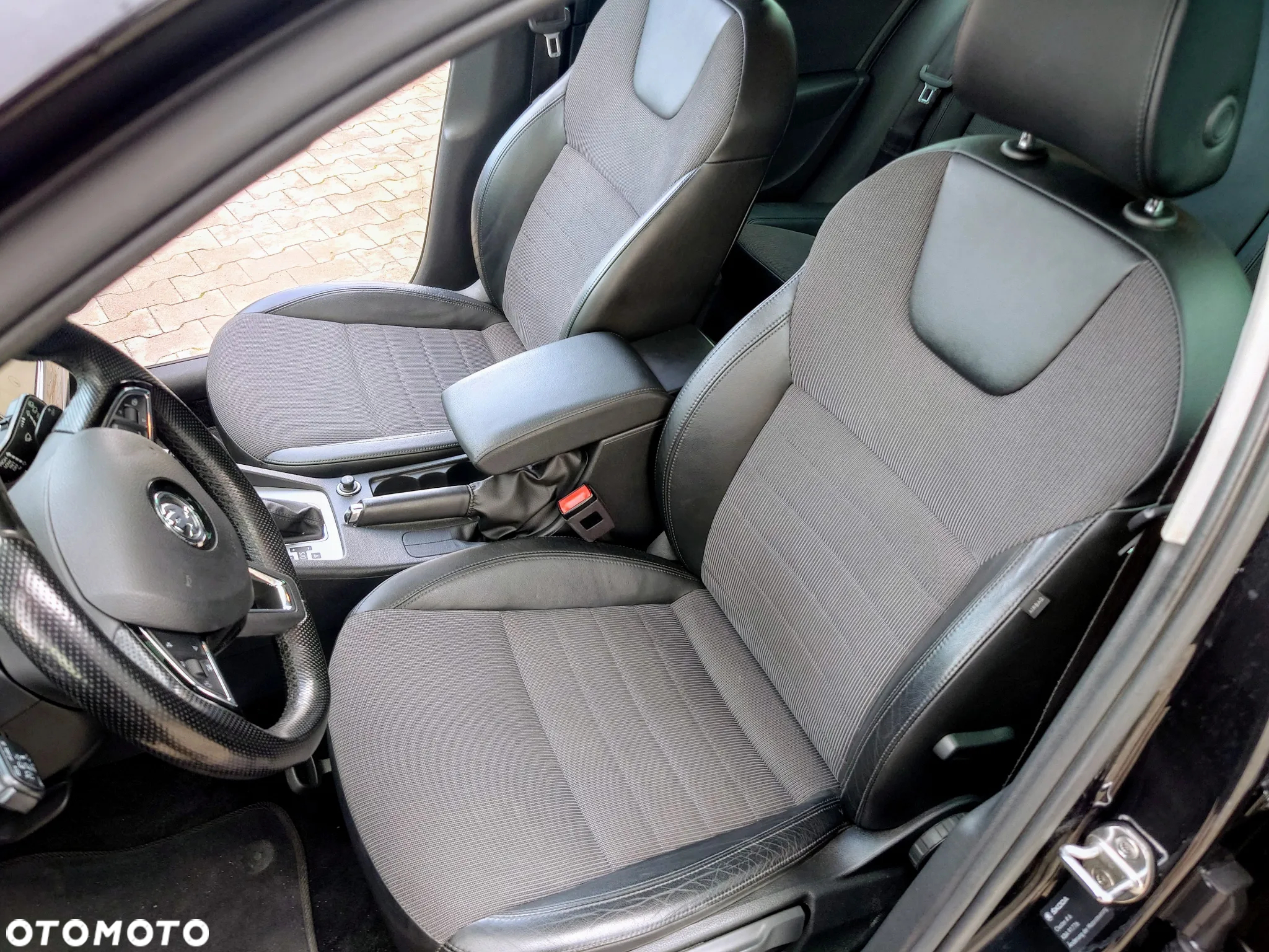Skoda Octavia 2.0 TDI (Green tec) DSG Style - 12