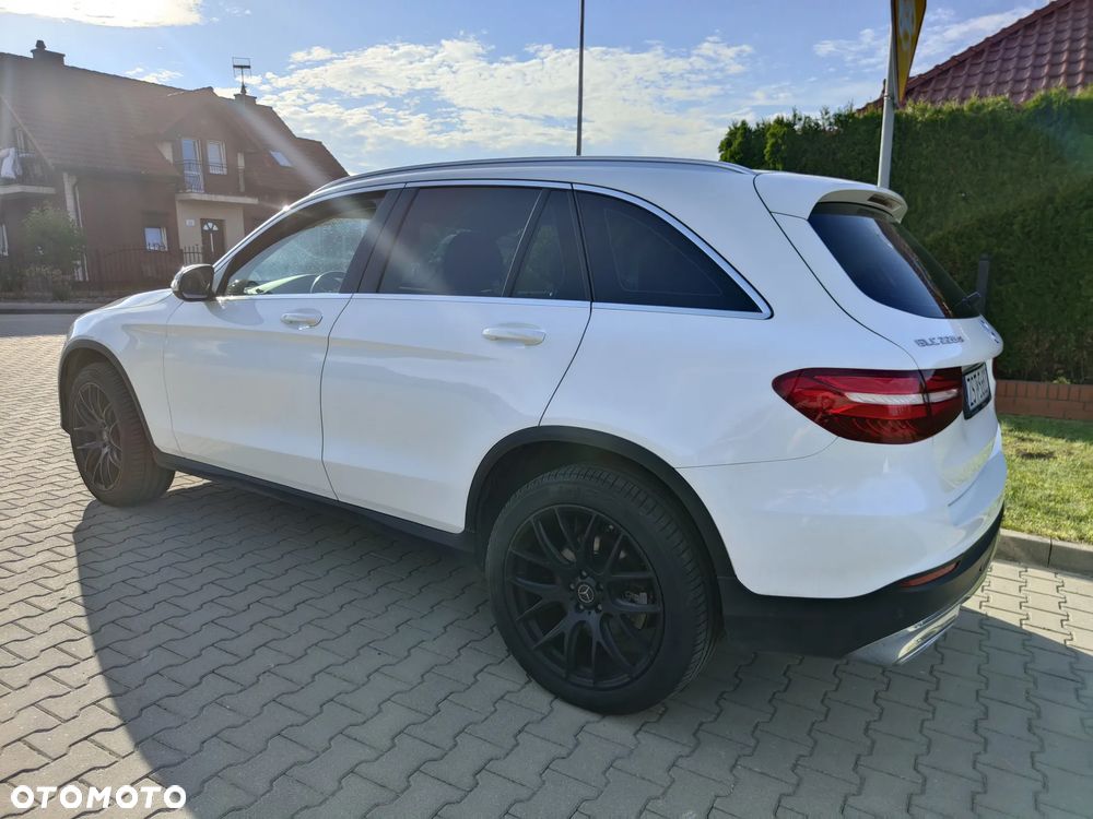 Mercedes-Benz GLC - 15