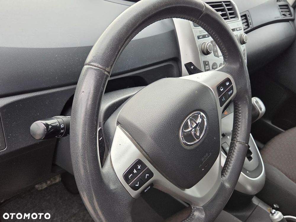 Toyota Verso 1.8 Multidrive Edition - 8