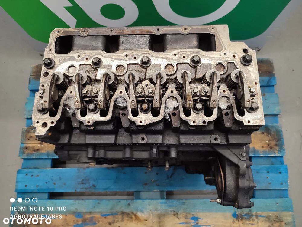 Słupek silnika Deutz TCD 2.9 L4 - 3