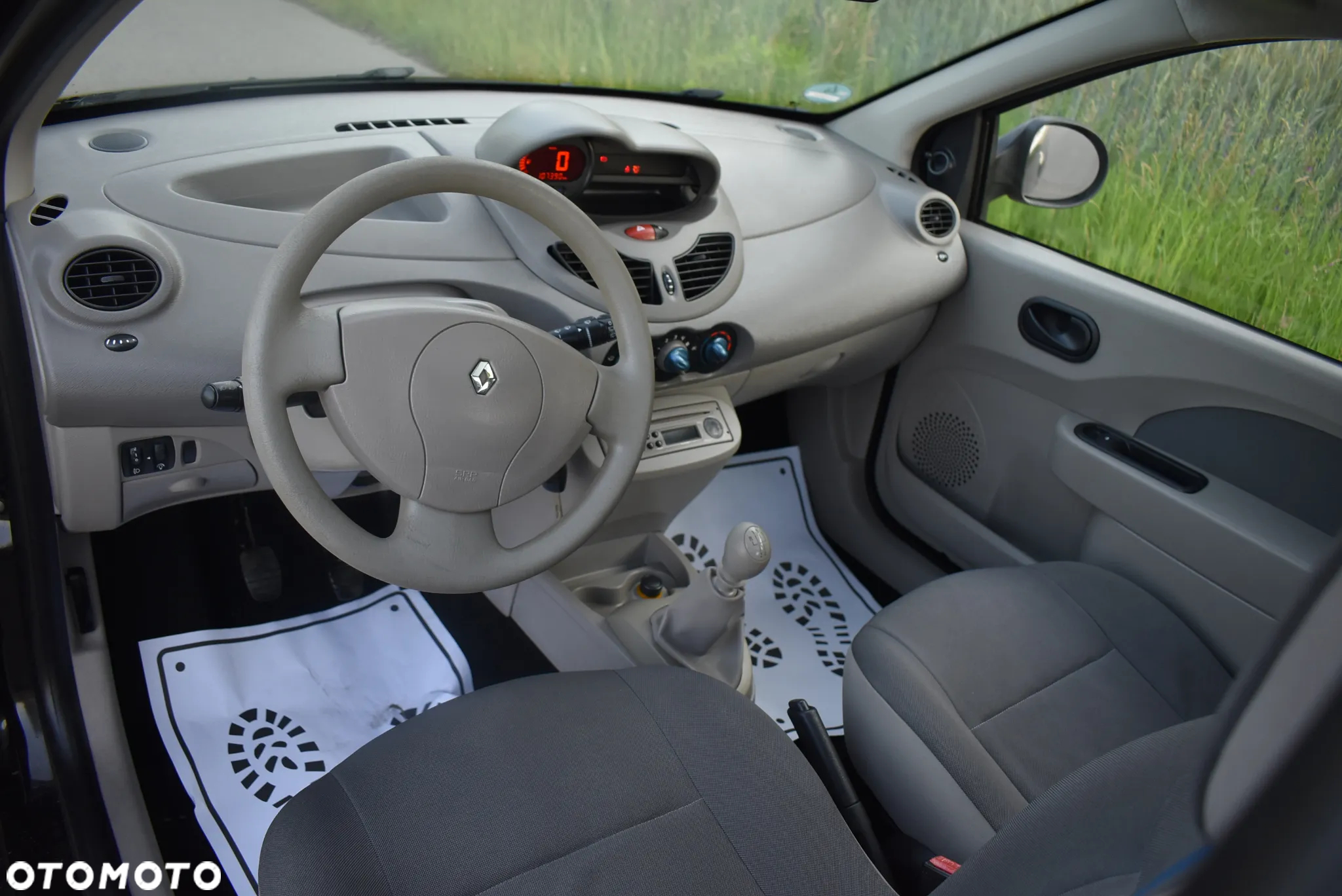 Renault Twingo 1.2 8V Authentique - 18