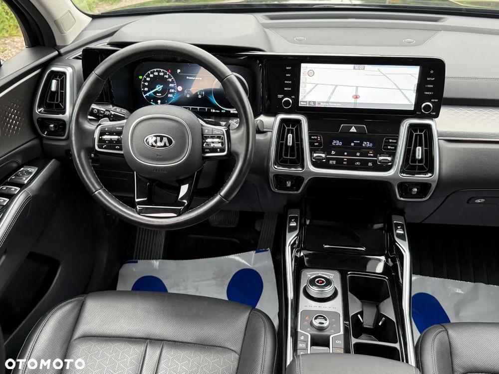 Kia Sorento - 8