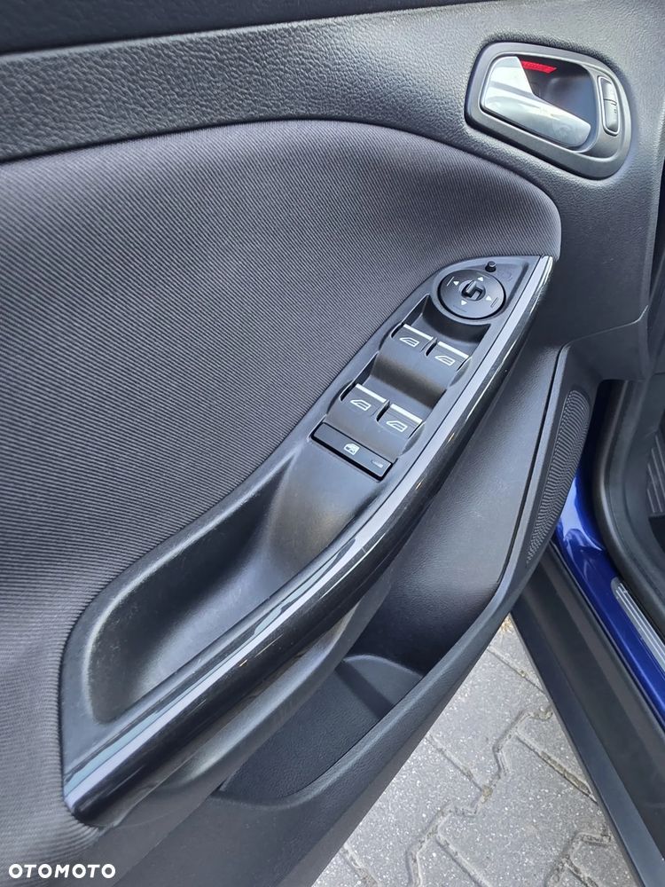 Ford Focus 2.0 TDCi Titanium ASS - 13