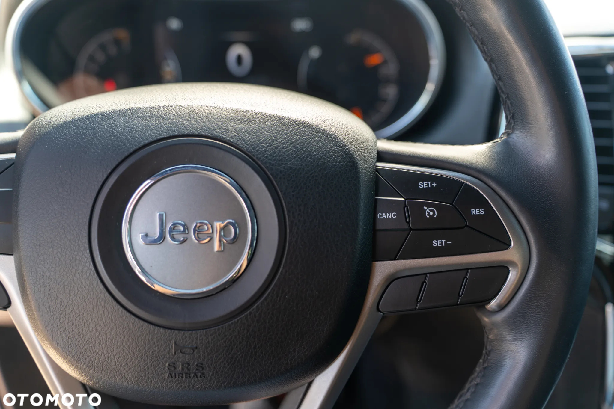 Jeep Grand Cherokee 3.6 V6 Laredo - 23