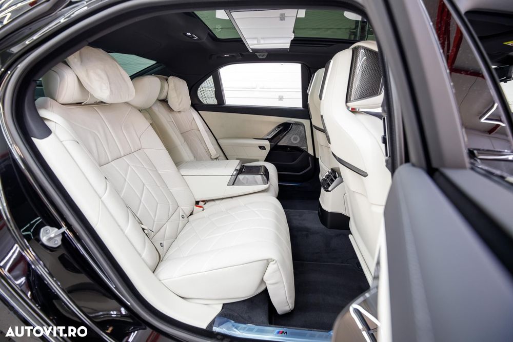 BMW Seria 7 740 xDrive MHEV - 23