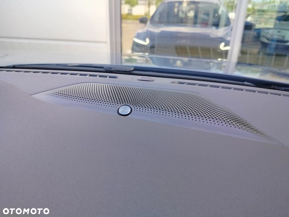 Ford Kuga 2.5 FHEV AWD Titanium eCVT - 28