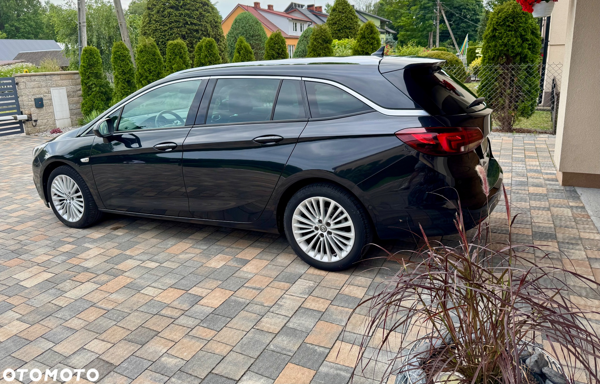 Opel Astra 1.4 Turbo Start/Stop Sports Tourer Innovation - 2