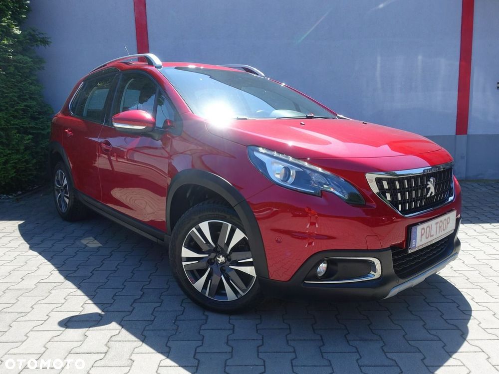 Peugeot 2008 1.2 Pure Tech Allure S&S - 4