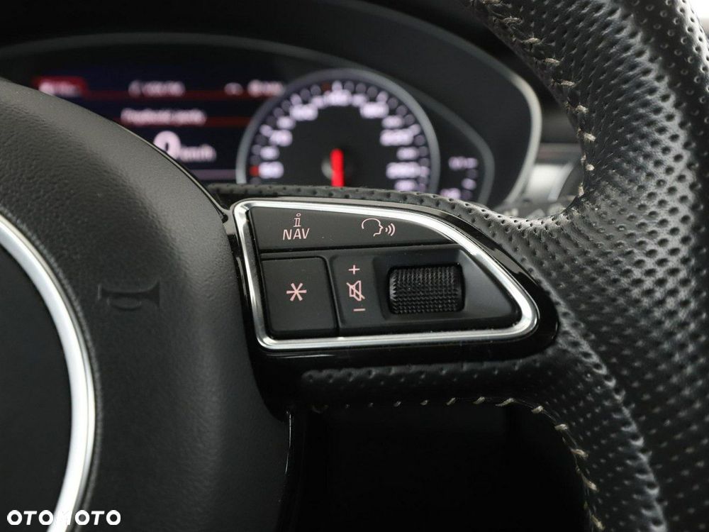 Audi A6 Avant 2.0 TDI quattro S tronic - 29