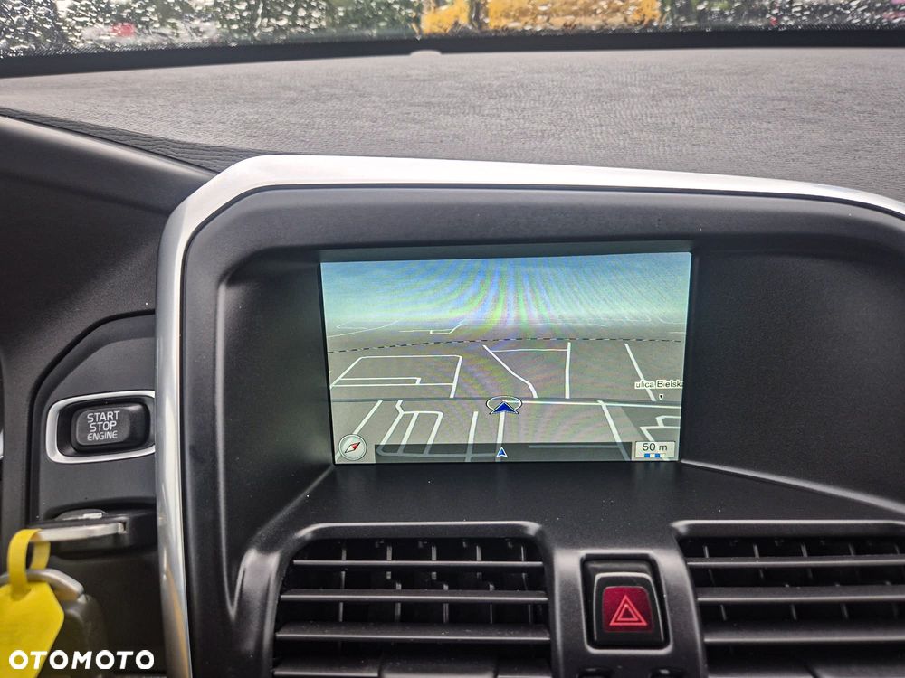 Volvo XC 60 D4 AWD Geartronic RDesign - 34