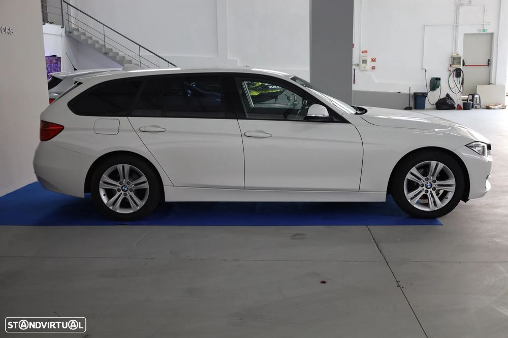 BMW 318 d Aut. Sport Line - 4
