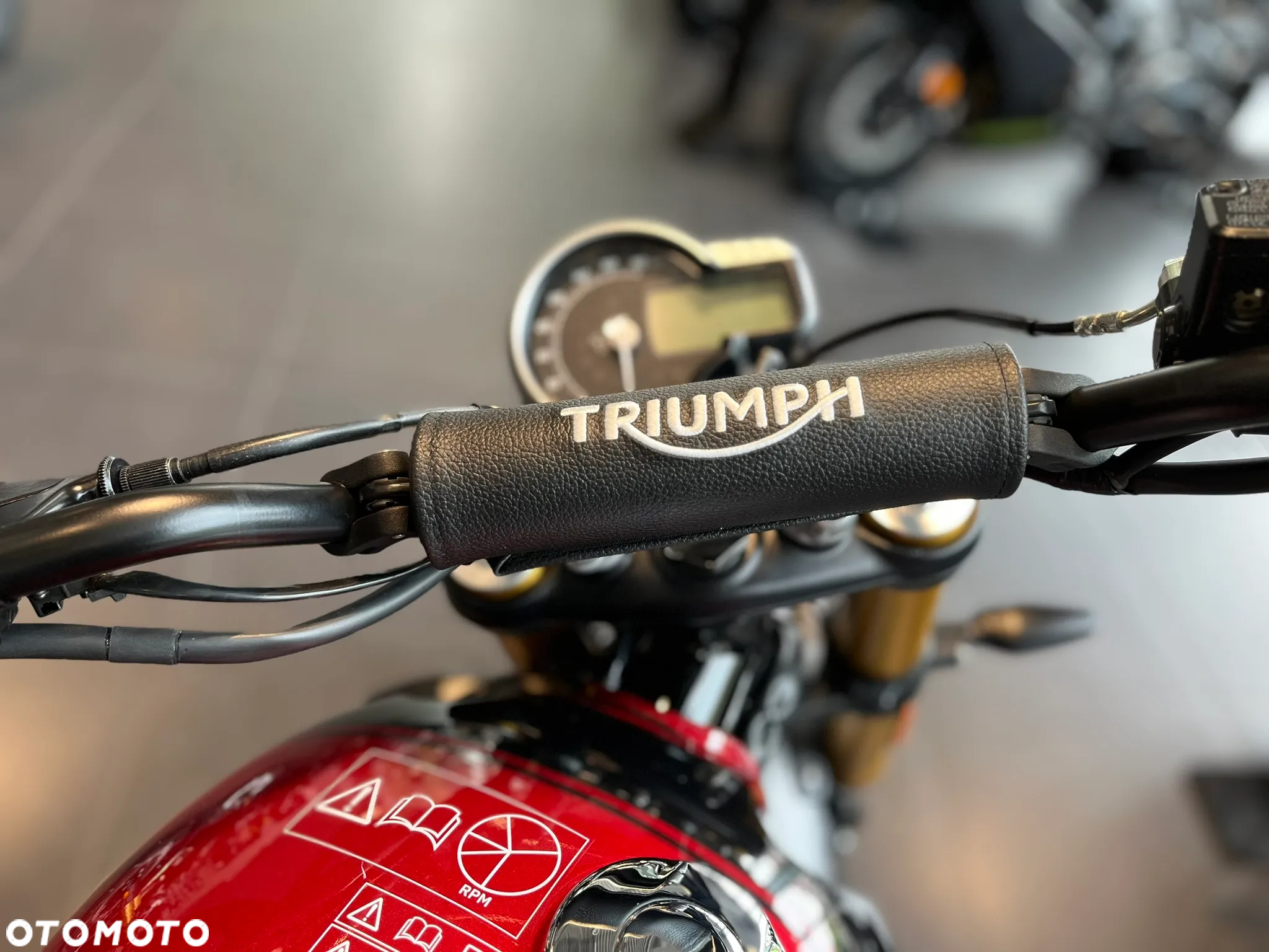 Triumph Scrambler - 9
