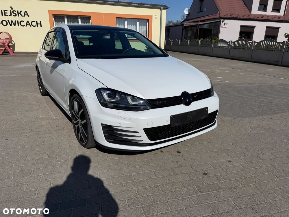 Volkswagen Golf 2.0 TDI DPF DSG GTD - 2