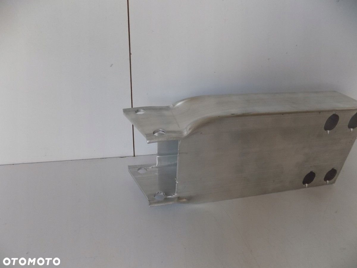 Mercedes W205 - Strefa Zgniotu - R - 10996 - 6