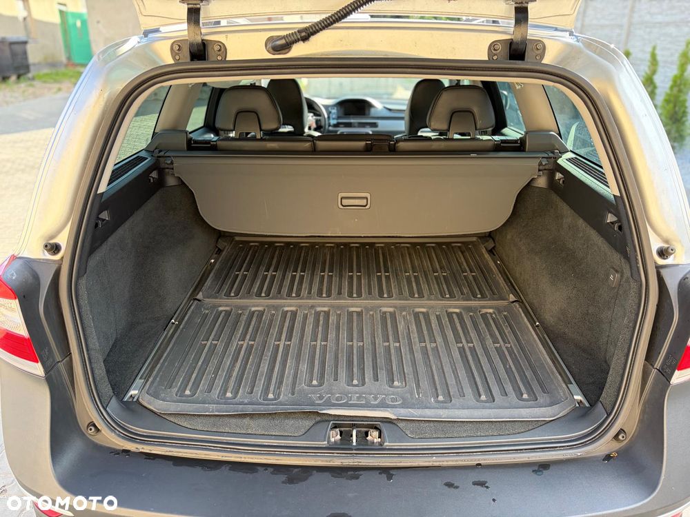 Volvo XC 70 D5 AWD Summum - 13